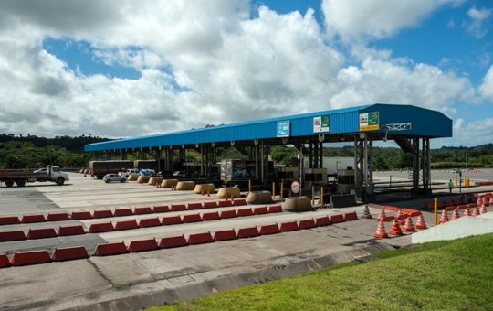 Fluxo de veículos na BR-324 deve aumentar 10% durante o Natal