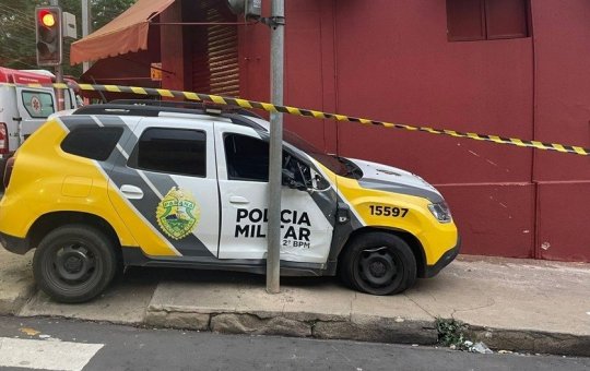 Homem morre após furtar viatura da PM e sofrer acidente no Paraná