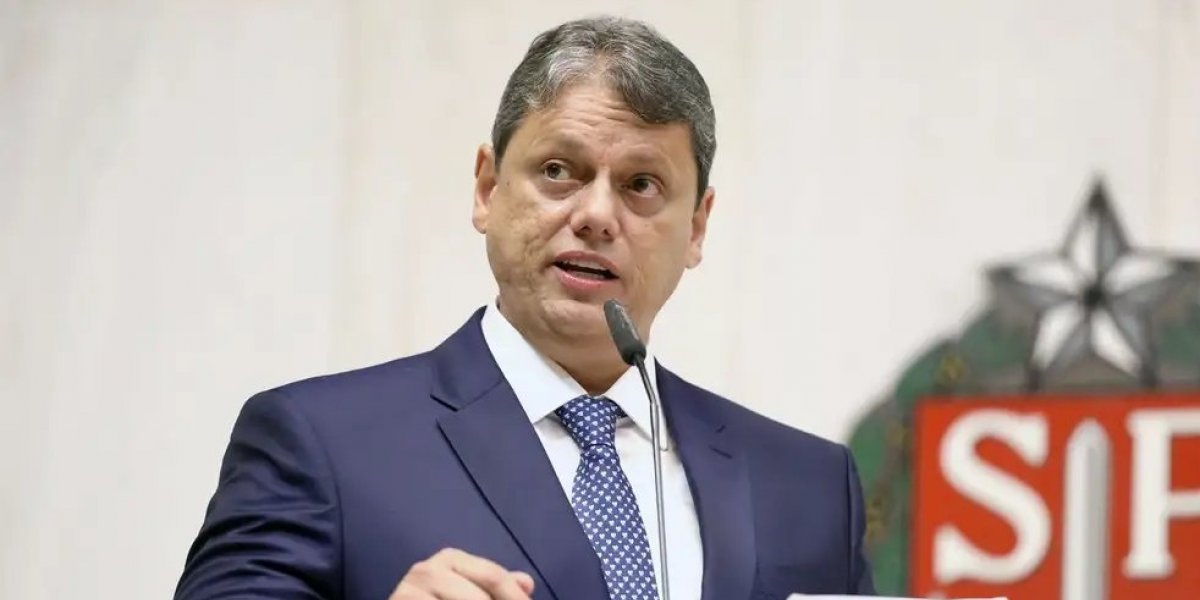 Governador Tarcísio de Freitas tira férias de governo por 15 dias