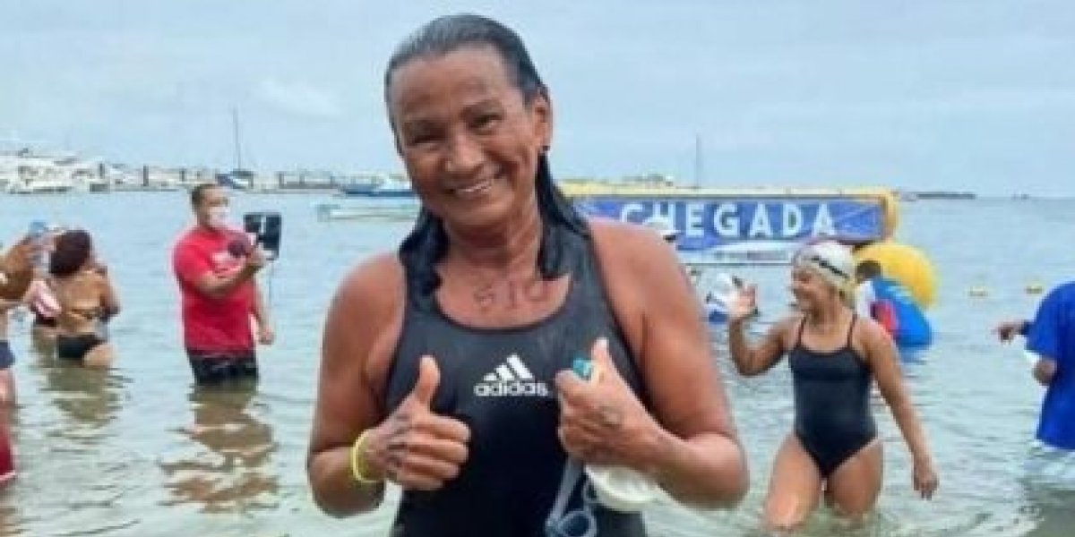Idosa morre durante prova de natação na Travessia Itaparica-Salvador