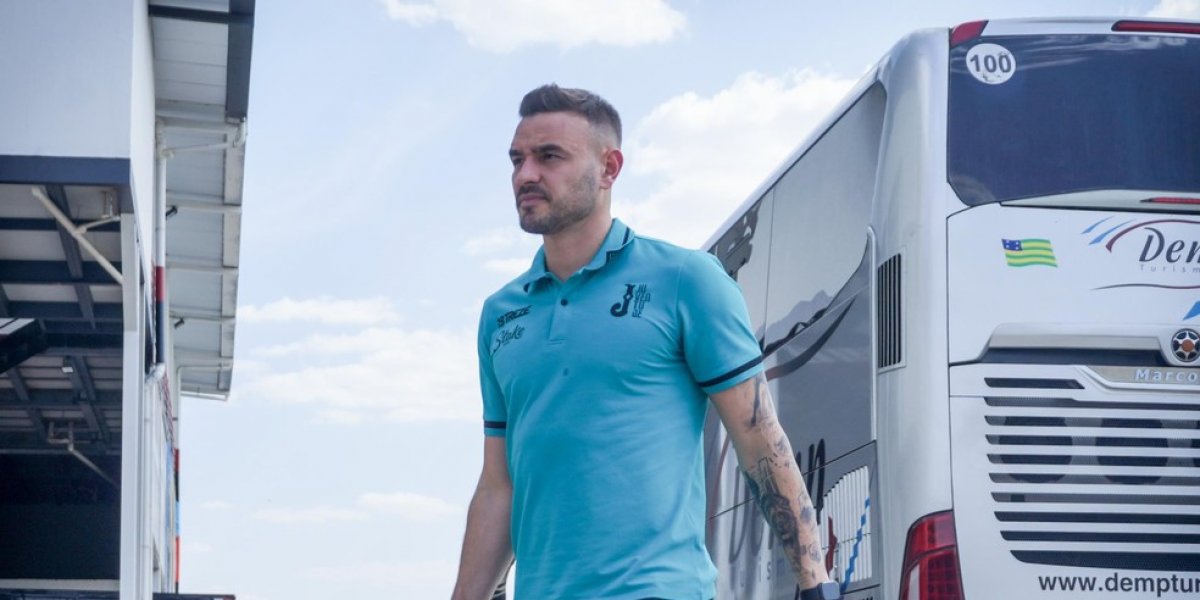 Vitória acerta a contratação de goleiro do Coritiba