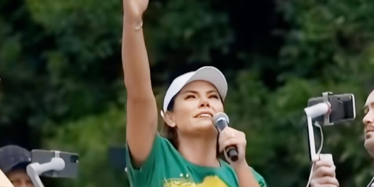 Induto natalino: Michelle Bolsonaro critica Lula por veto aos participantes do 8 de janeiro