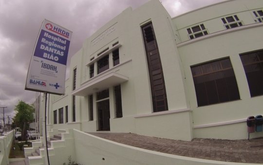 Suspeito de roubo sob custódia da PM foge de hospital pela janela