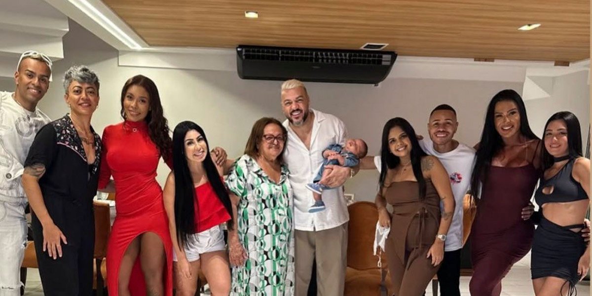 Gracyanne explica porque passou Natal com Belo: 'Somos uma grande e linda família'