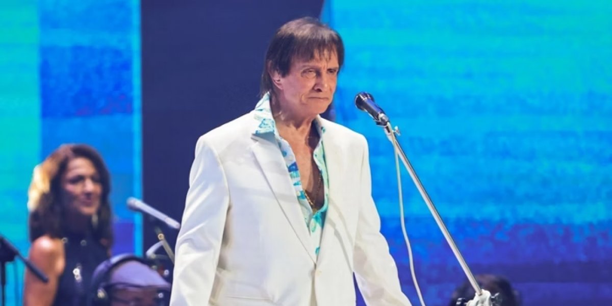 Roberto Carlos perde a paciência em Recife e cogita encerrar show