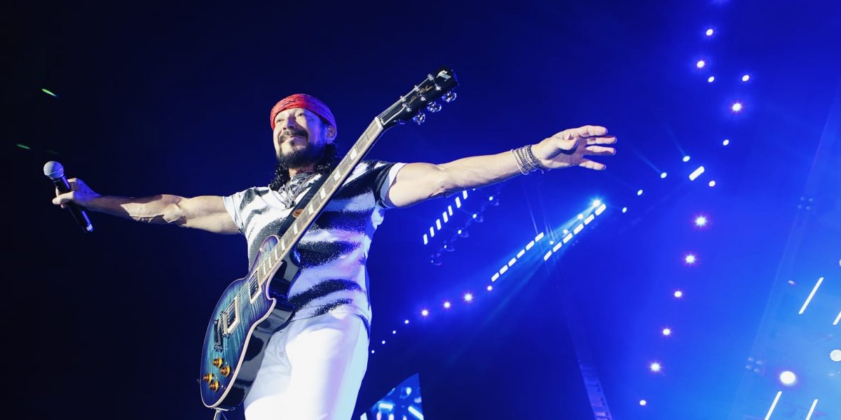 Bell Marques agita público com 'hinos' da música baiana no Festival da Virada