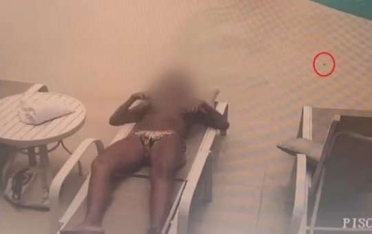 Mulher é atingida por bala perdida enquanto tomava sol em condomínio no Rio de Janeiro; veja o vídeo