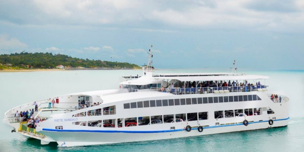 Ferry-Boat opera sem interrupções até 23h30 nesta terça-feira
