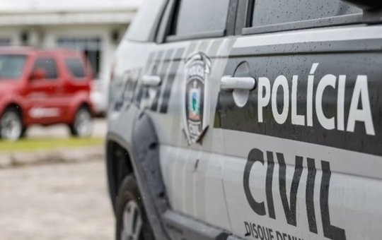 Homem esfaqueia filho após discussão sobre volume de som