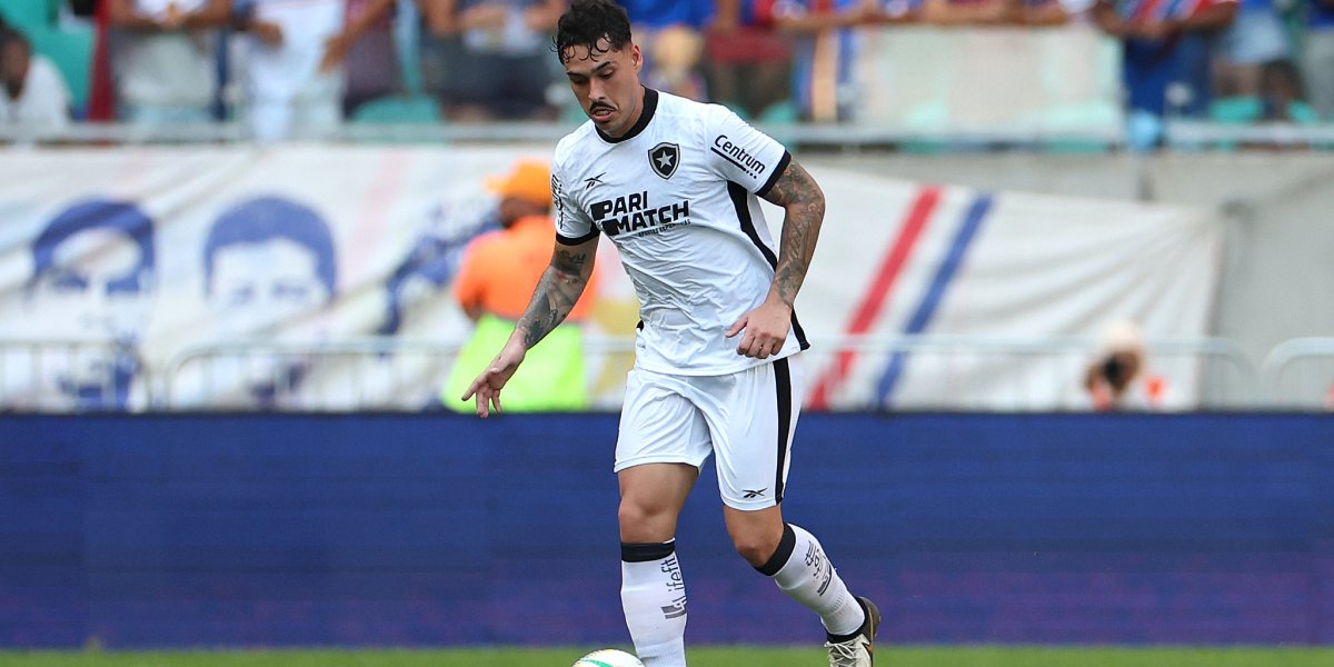 Especulado no Vitória, zagueiro pode fechar com time que estava na Série B