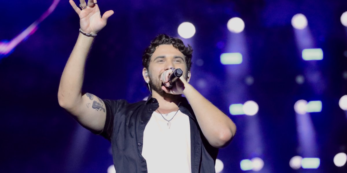 Sertanejo Gustavo Mioto estreia no Festival Virada Salvador: 'O povo baiano é feliz'