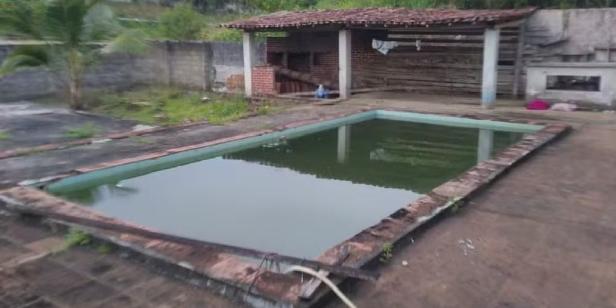 Criança de 3 anos morre afogada em piscina em Itabuna