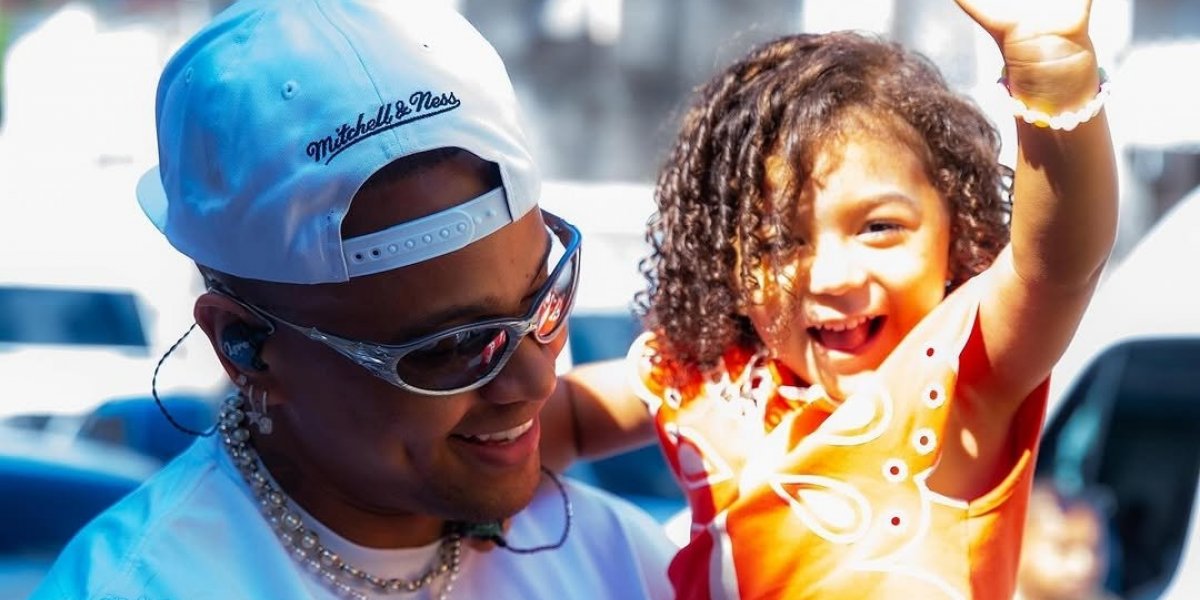 Léo Santana comenta sobre a fama de sua filha, Liz Improta Santana