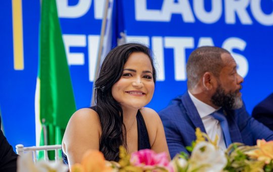 Prefeita Débora Régis afirma que gestão de Moema não foi transparente