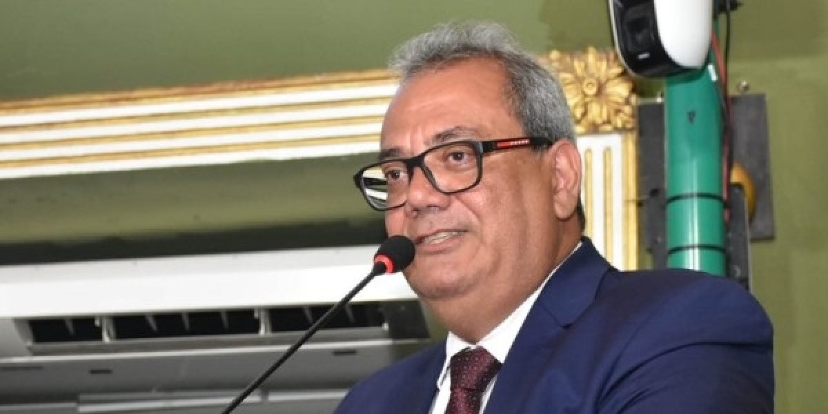 Com 39 votos, Carlos Muniz é reeleito presidente da Câmara de Vereadores de Salvador