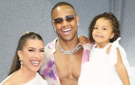 Filha de Léo Santana e Lore Improta volta a encantar público após vídeo dançando com a  mãe