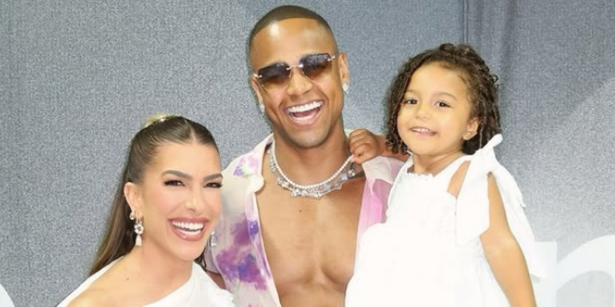 Filha de Léo Santana e Lore Improta volta a encantar público após vídeo dançando com a mãe