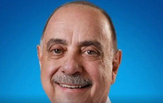 Prefeito de Belo Horizonte volta a ser hospitalizado após problema respiratório