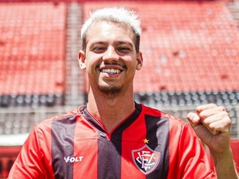 Mais um! Vitória anuncia o zagueiro Zé Marcos