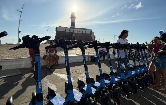 Salvador inicia a operação de patinetes elétricos; saiba como utilizar