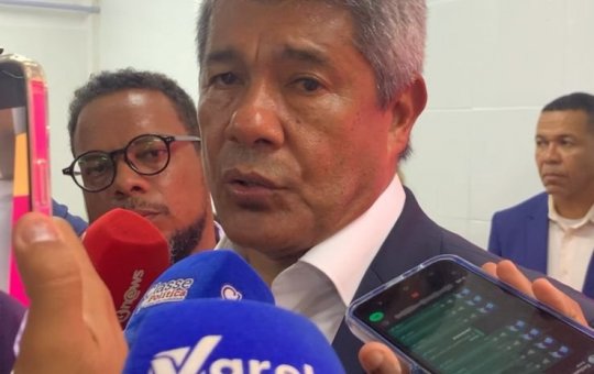 "Debater o filme é abrir portas para outras iniciativas", diz Jerônimo sobre o filme Ainda Estou Aqui