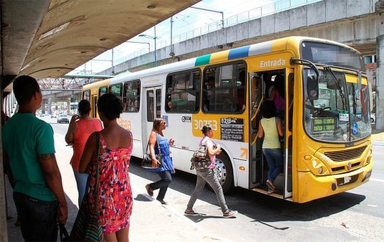 Integra abre mais de 40 vagas para motoristas de ônibus em Salvador com foco em mulheres