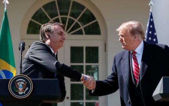 Donald Trump convida Bolsonaro para sua cerimônia de posse