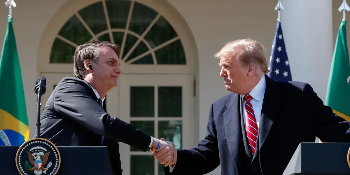 Donald Trump convida Bolsonaro para sua cerimônia de posse
