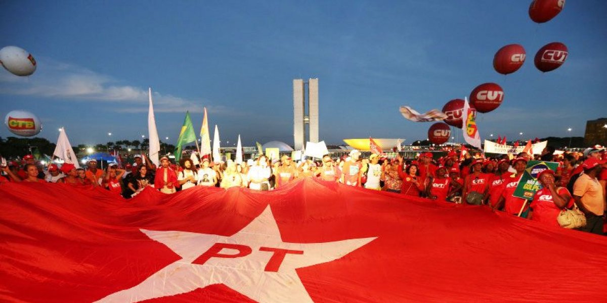 PT planeja festa no Rio de Janeiro para comemorar 45 anos do partido