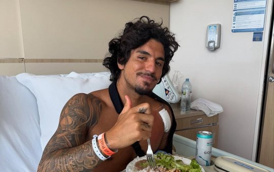 Gabriel Medina se lesiona, passa por cirurgia e está fora da temporada do surfe