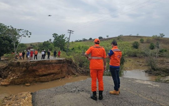 Três pessoas morrem após desabamento de trecho de rodovia em Sergipe