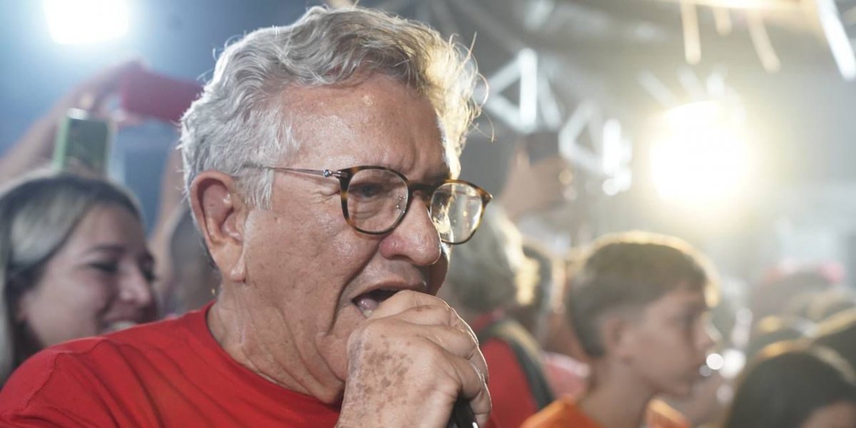 Luiz Caetano destaca desafios enfrentados ao assumir a prefeitura de Camaçari