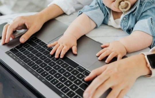 Geração Beta: A Primeira era de crianças criadas em harmonia com a Inteligência Artificial