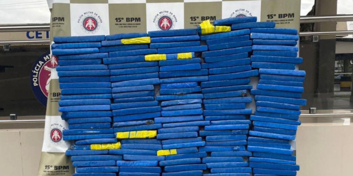 Polícia Militar apreende 182 quilos de maconha e drogas sintéticas em Itabuna