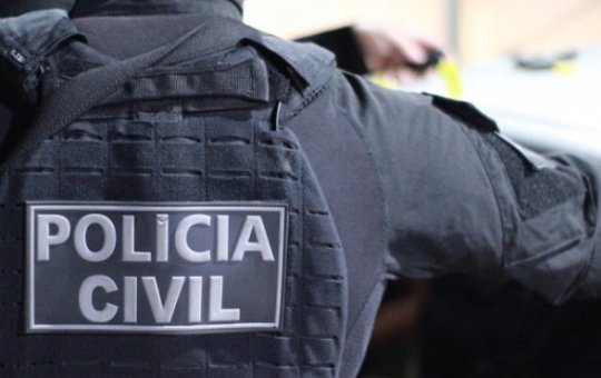 Mulher é assassinada a tiros dentro de estabelecimento em Periperi