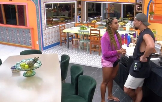 BBB25: Aline 'abre o olho' de Vinícius sobre possíveis articulações dentro da casa