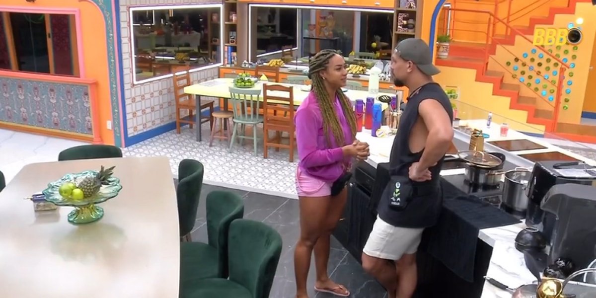 BBB25: Aline 'abre o olho' de Vinícius sobre possíveis articulações dentro da casa