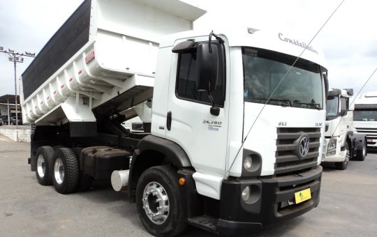 Criança de 6 anos morre após colisão de bicicleta com caçamba na Bahia