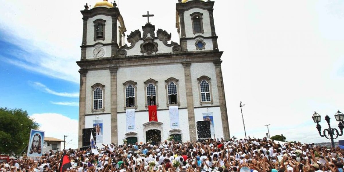 Quem tem fé, vai a pé: Lavagem do Bonfim celebra cultura e religiosidade em Salvador