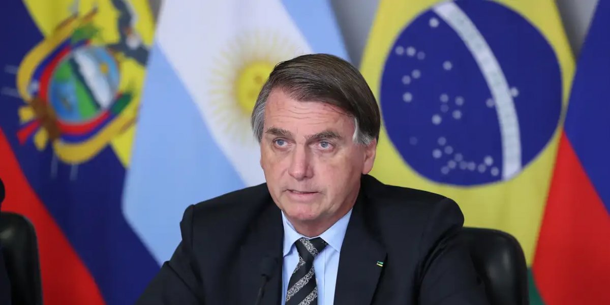 Moraes nega devolução de passaporte a Bolsonaro e ex-presidente não irá aos EUA para posse de Trump