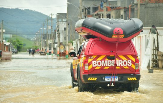 Mais 780 pessoas ficam desabrigadas após temporal em Santa Catarina