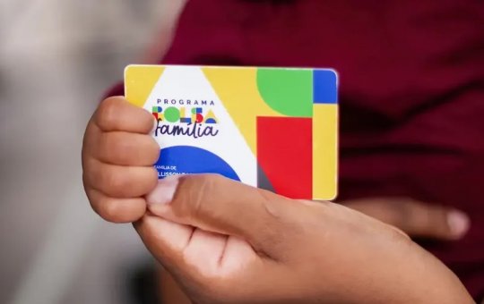 Governo Federal corta Bolsa Família de quase 1.200 famílias de políticos eleitos em 2024