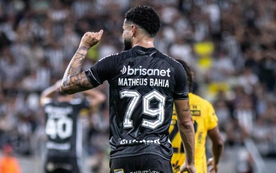 Ceará renova empréstimo de lateral revelado no Bahia