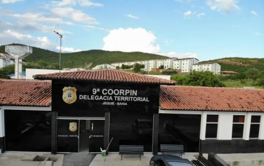 Casa é invadida e irmãos de 15 e 19 anos são mortos na Bahia