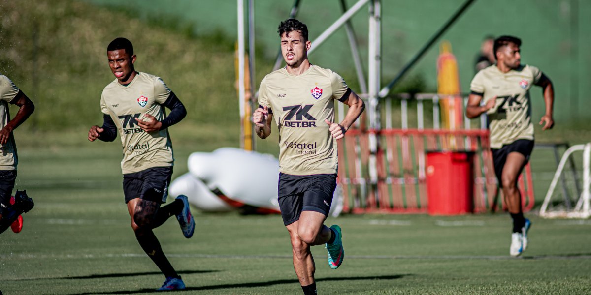 Vitória se prepara para duelo contra o CRB na estreia da Copa do Nordeste 2025