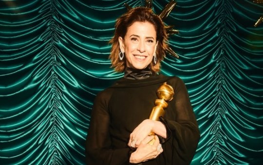 Fernanda Torres faz postagem de vídeo comemorando e agradecendo por indicação ao oscar 2025