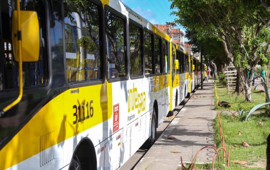 Prefeitura reativa linhas de ônibus que estavam suspensas após reivindicações da população