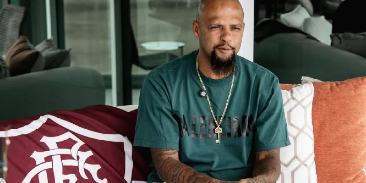Ex-jogador da Seleção Brasileira, Felipe Melo anuncia aposentadoria do Futebol