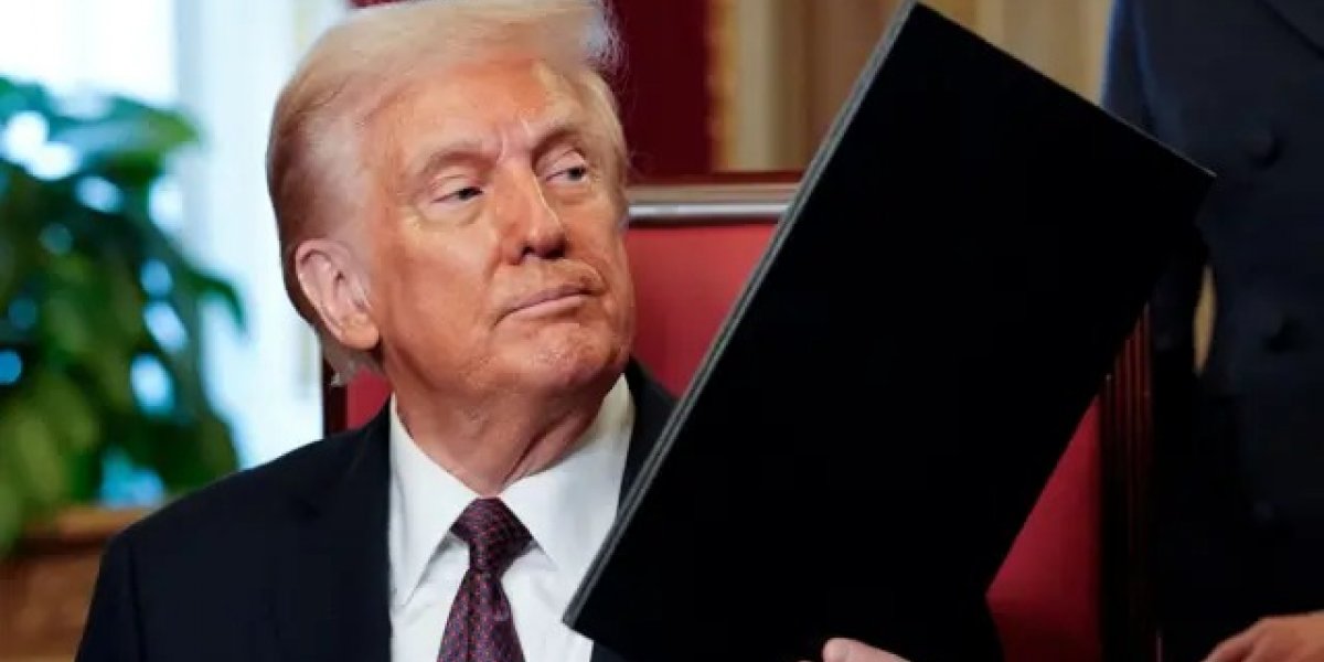 Trump determina que mulheres trans sejam presas em presídios masculinos