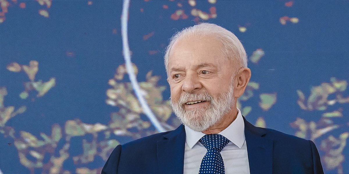 Lula anuncia reunião com supermercados para reduzir preços dos alimentos no Brasil